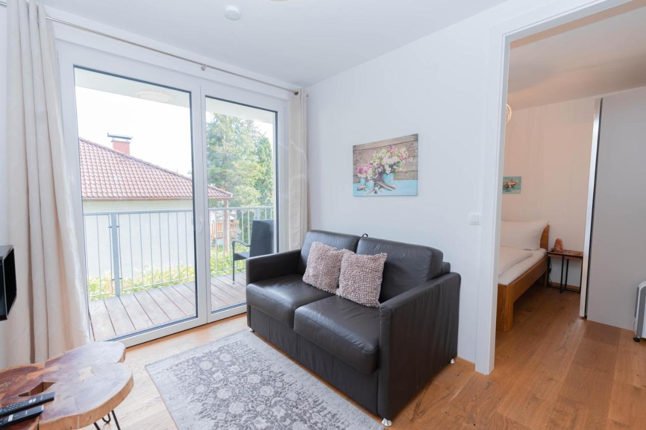 Modern Apartment With Private Balcony Near City Center Viena Exterior foto